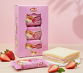 M & D STRAWBERRY CREAM SANDWICH